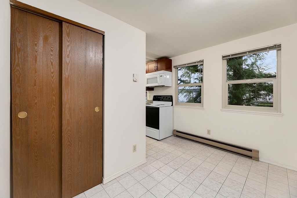 Apartments LLC 4230 8th Ave Ne, Seattle, WA 98105 Zumper