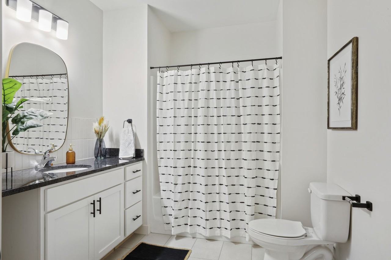 Dewey Park Apartments - Photo 4 of 50