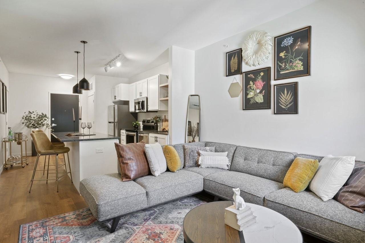 Dewey Park Apartments - Photo 7 of 50