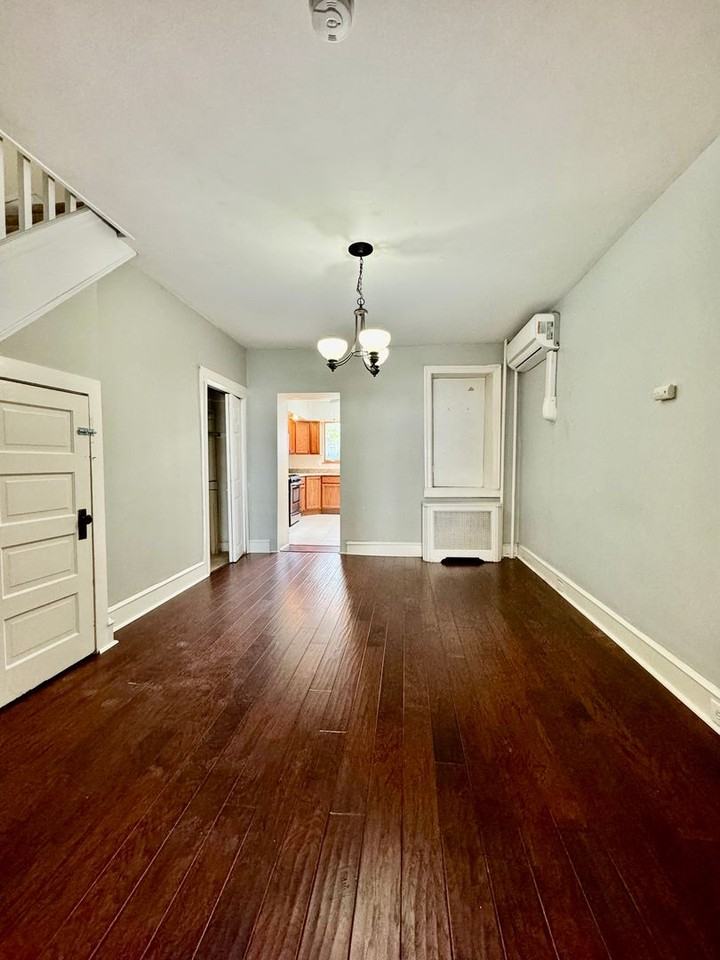 129 Levering St - Photo 3 of 14