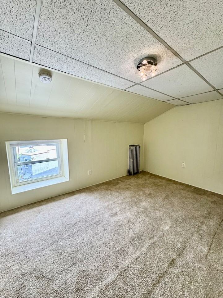 129 Levering St - Photo 5 of 14