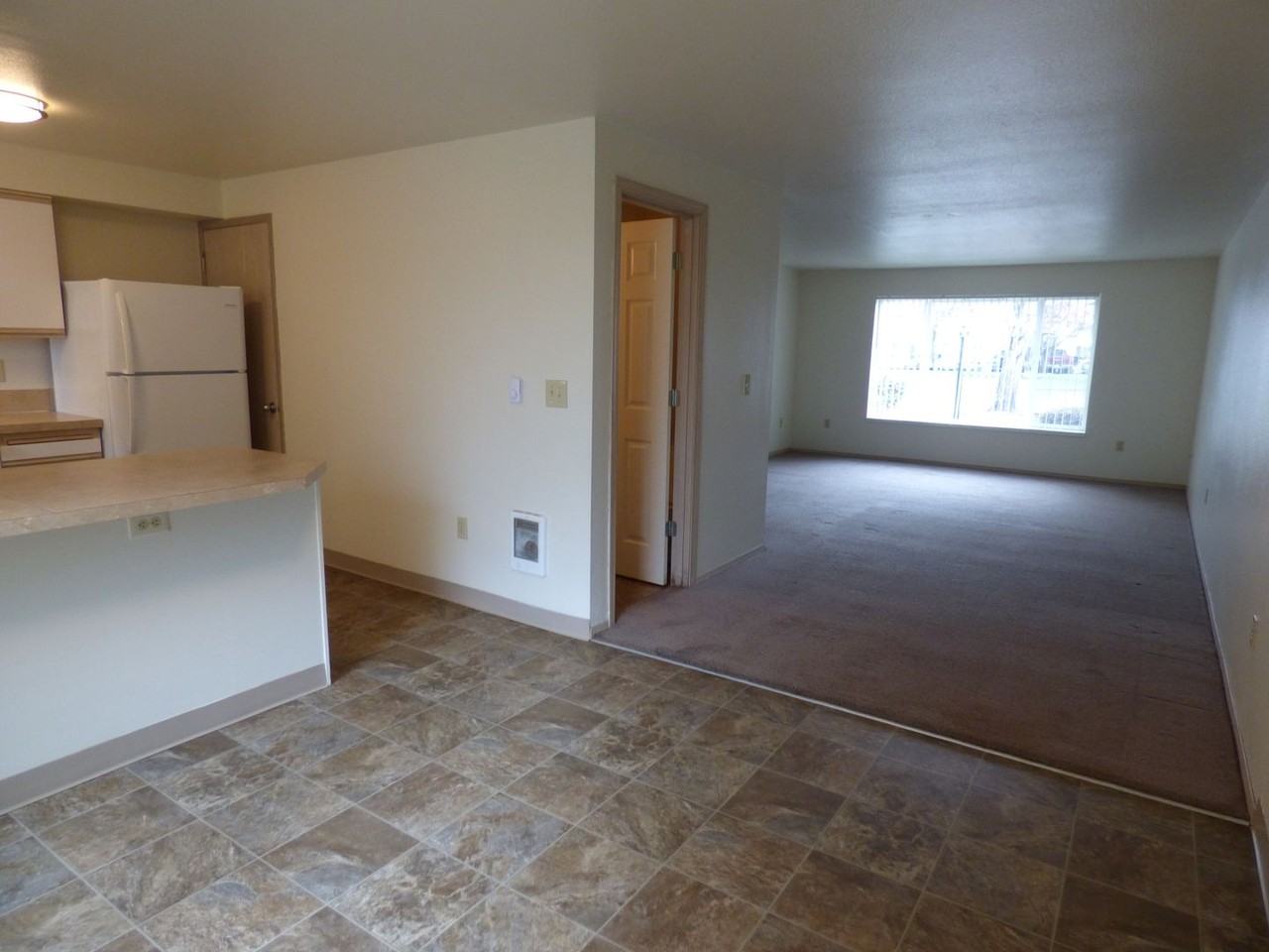 Parkview Manor Apartments - Photo 3 of 30