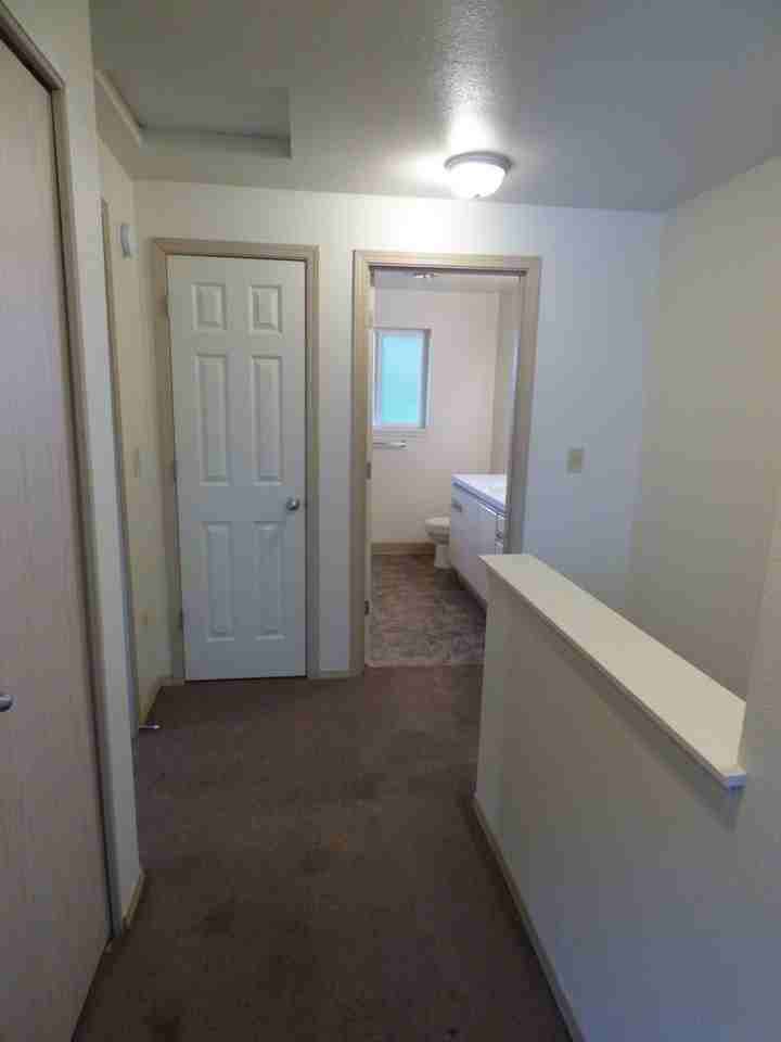 Parkview Manor Apartments - Photo 7 of 30