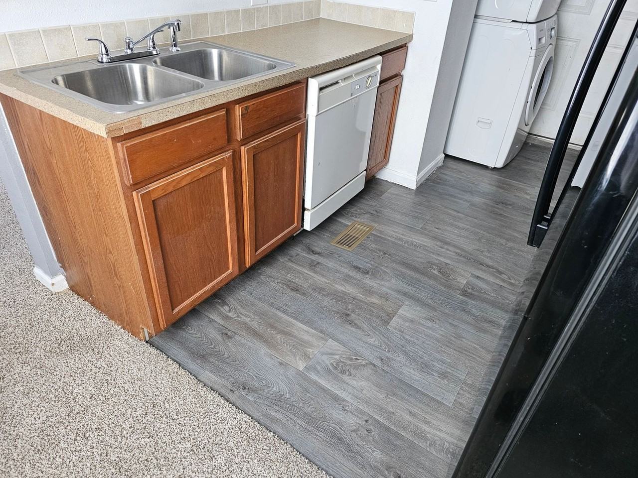 12211 Prudie St #A - Photo 7 of 13