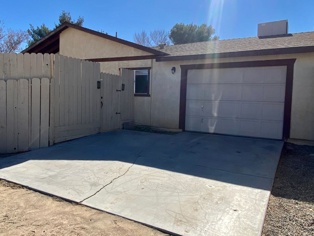 924 California - Photo 2 of 11