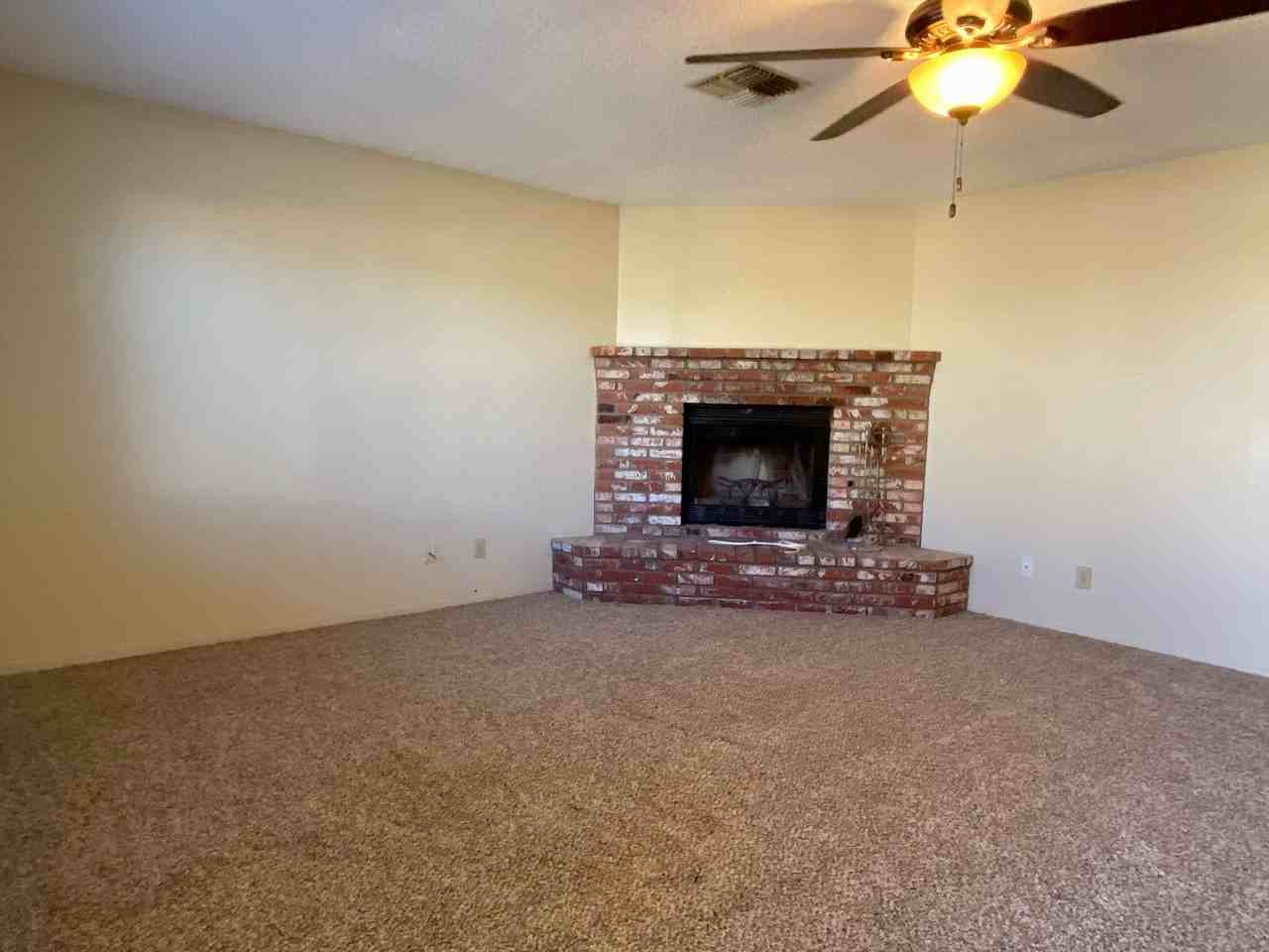 924 California - Photo 3 of 11