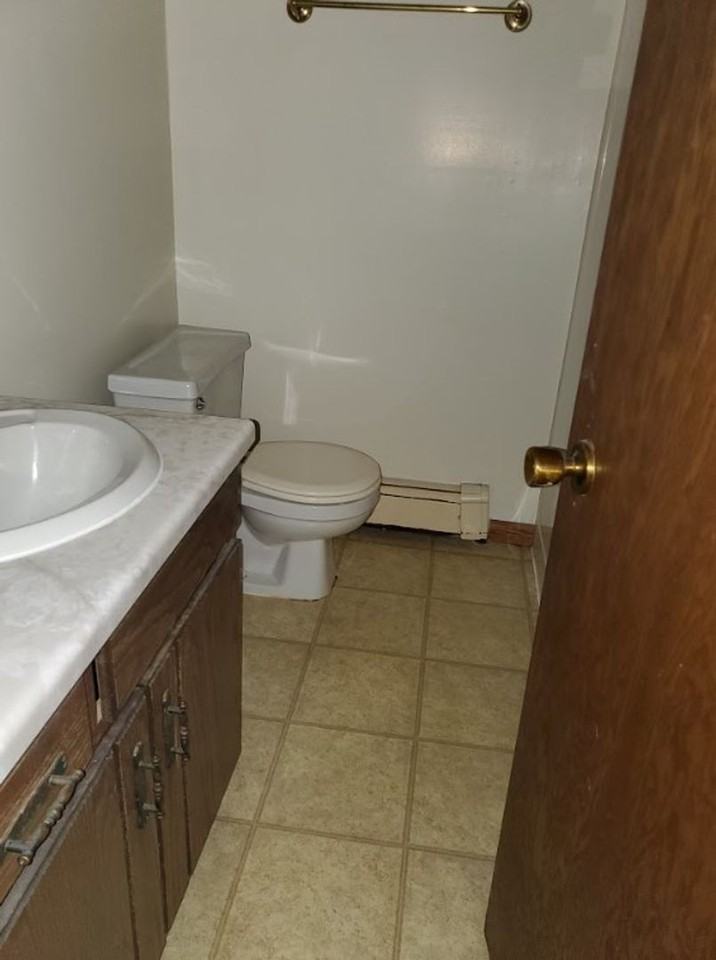 5794 Laverne Cir. Baxter, MN 56425 - Photo 2 of 7