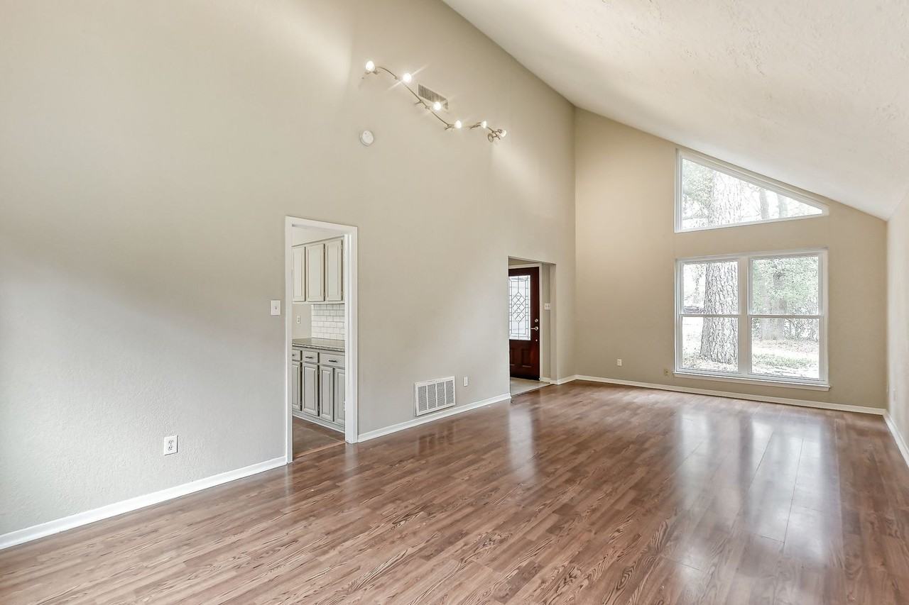 11 Lilium Ct - Photo 5 of 41