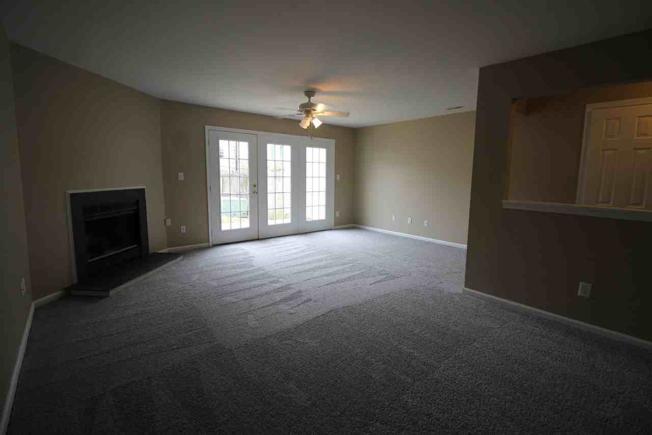 202 Derby Run - Photo 4 of 15