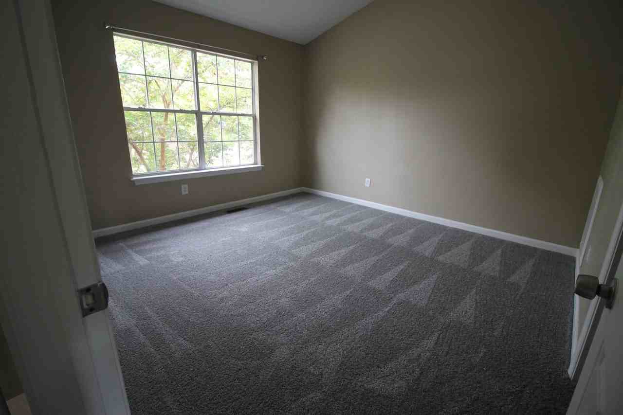 202 Derby Run - Photo 7 of 15