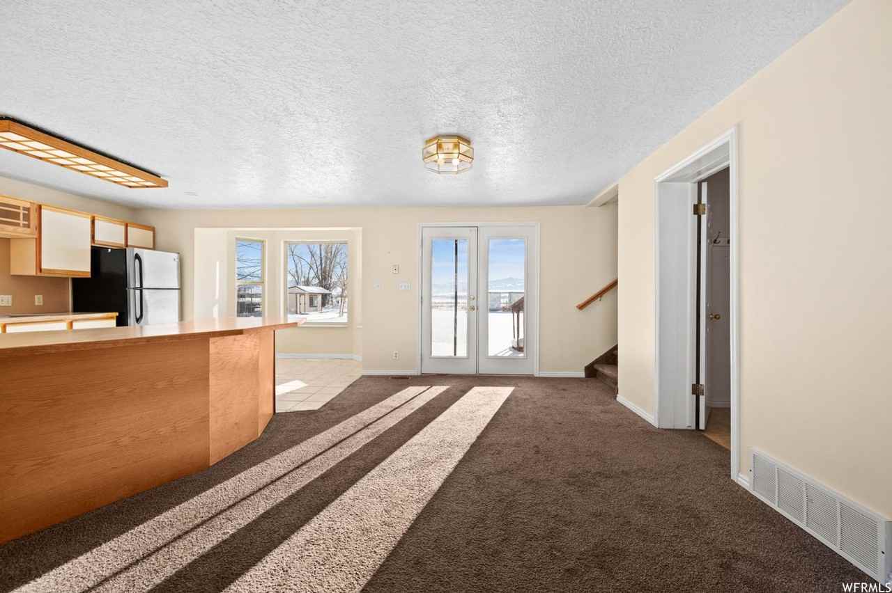 6005 E 1900 N - Photo 6 of 32