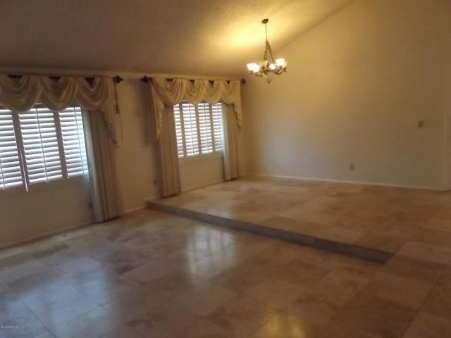 626 W Crofton St - Photo 4 of 29