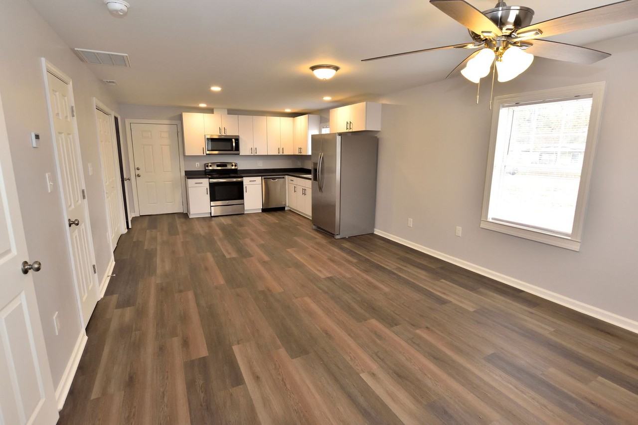 323 S Sally Jenkins St - Photo 2 of 12