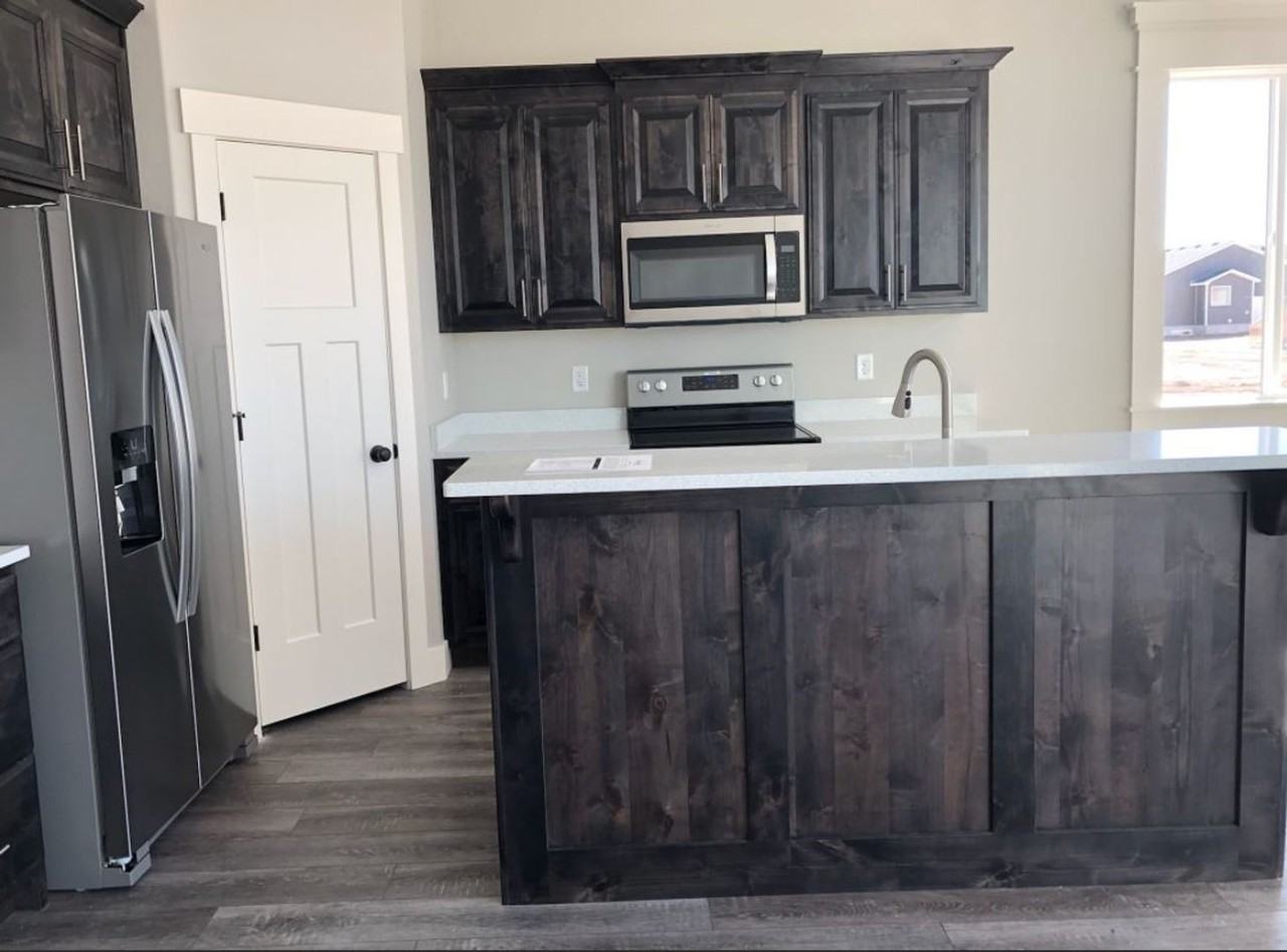 3987 N Catalina Ave - Photo 3 of 6