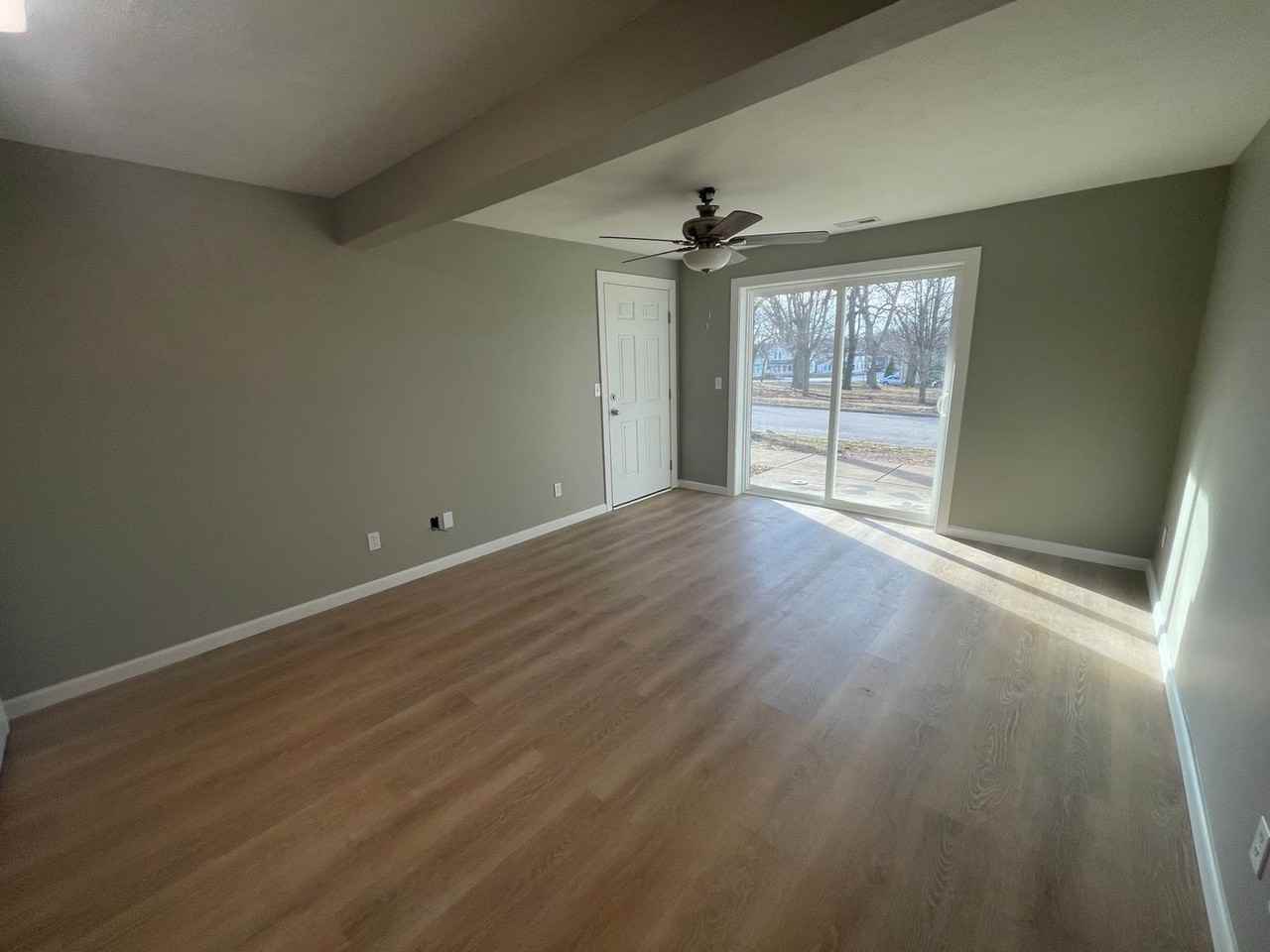 Lincoln Landing Apartments - Photo 7 of 31