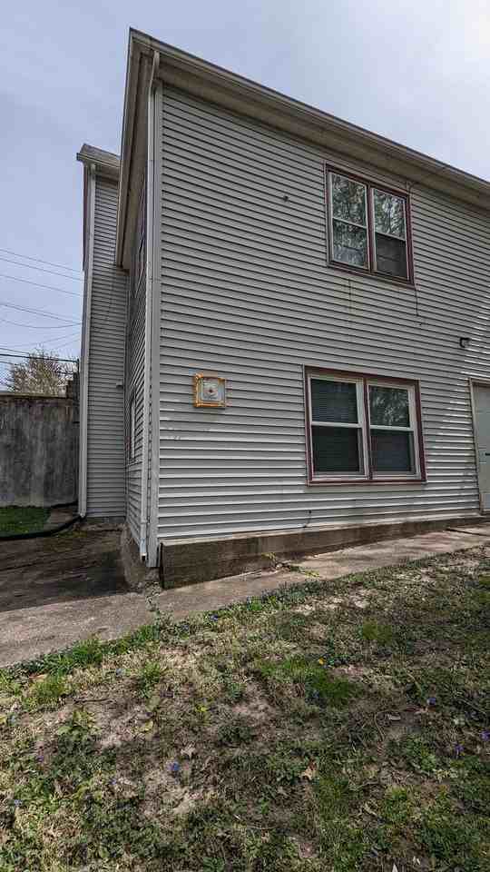 WAH1012 - Photo 2 of 2