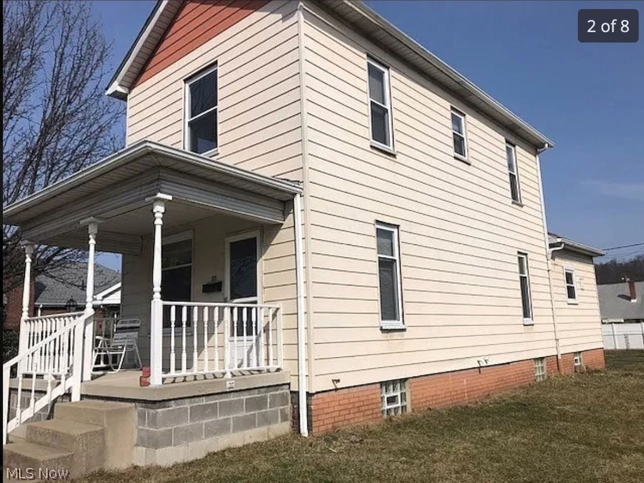 808 N 4th St - Photo 3 of 5