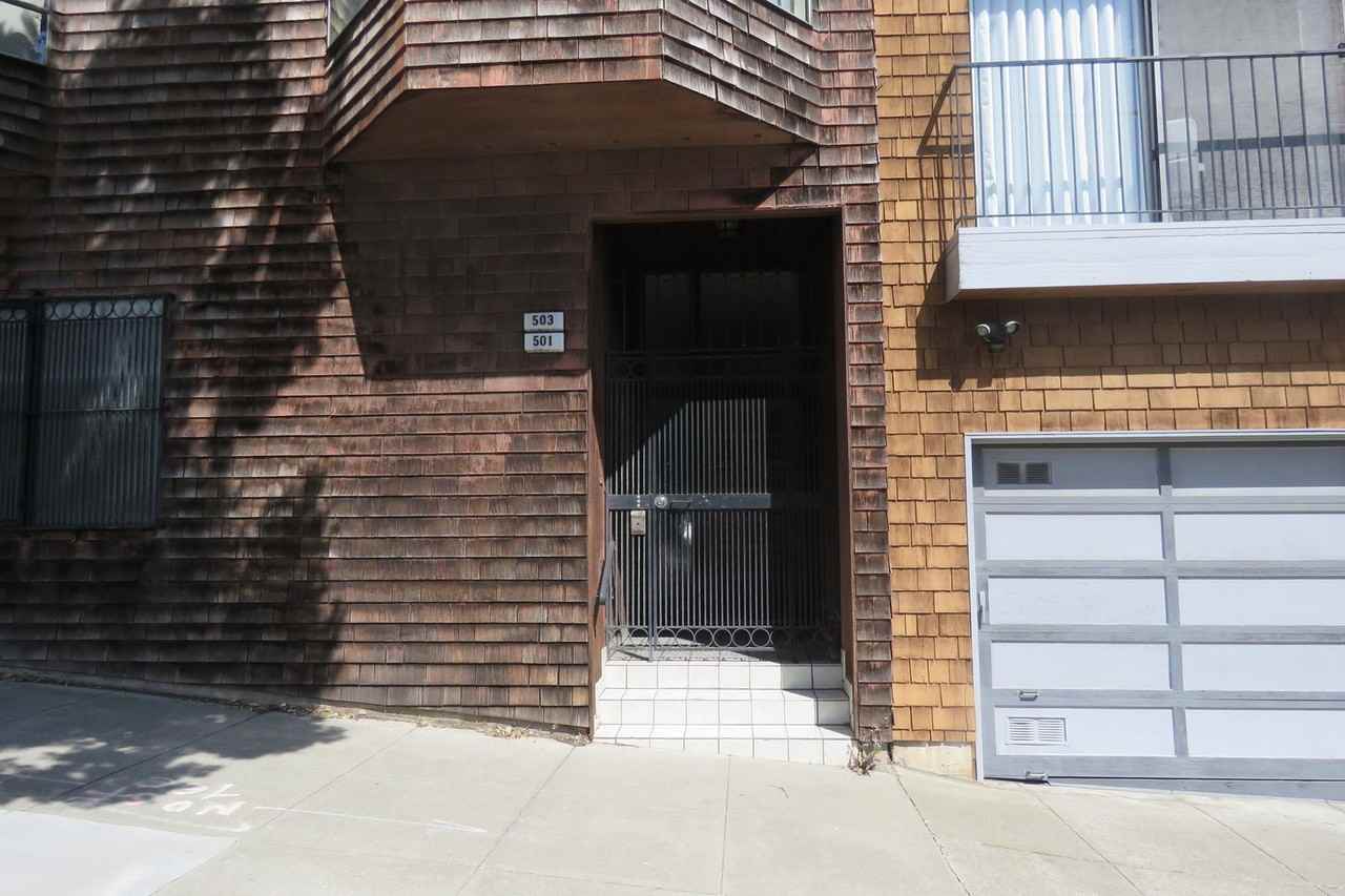 501 Pennsylvania Ave - Photo 2 of 23