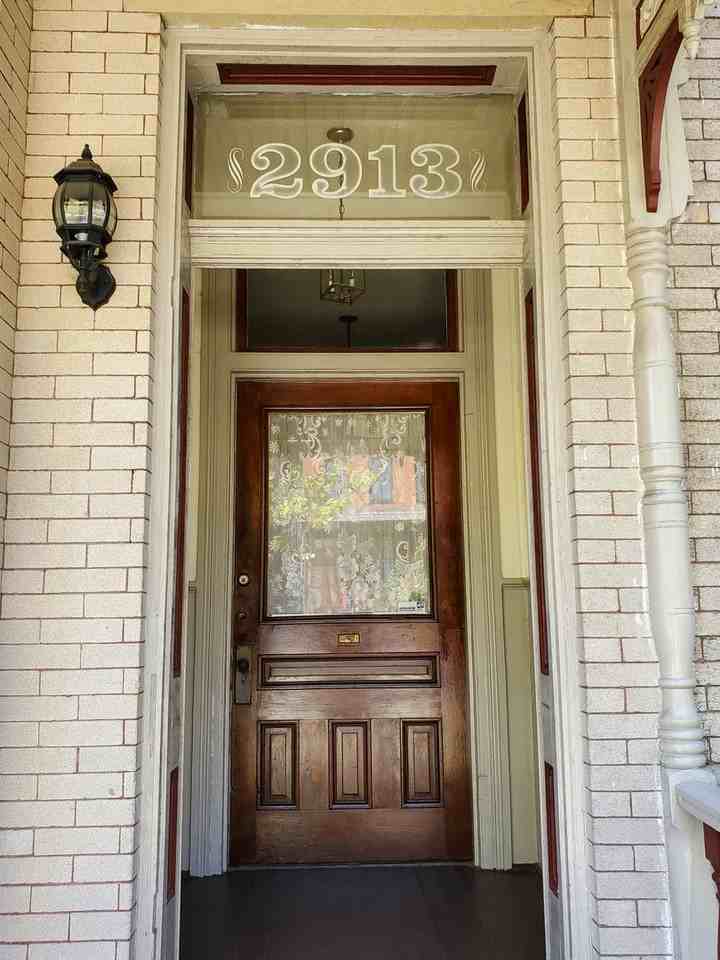 2913 E Broad St - Photo 2 of 21