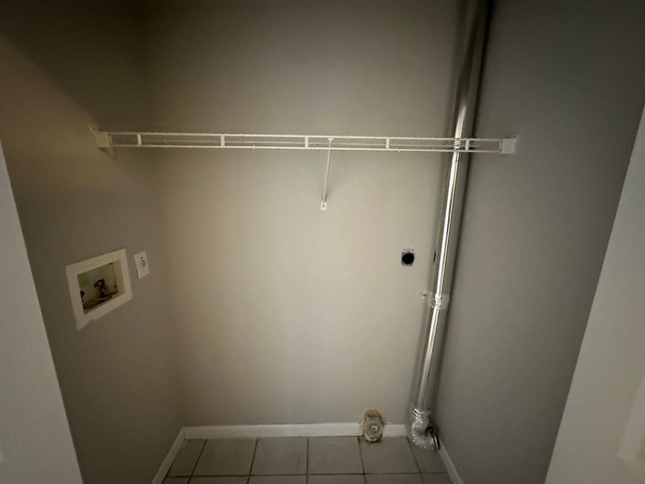 8300 Country Walk Dr - Photo 6 of 18