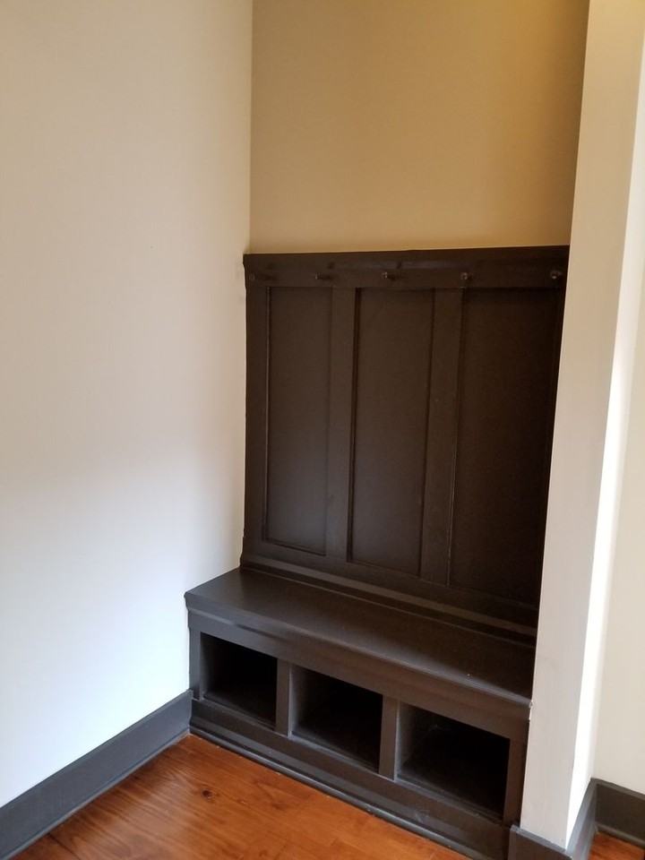 505 Ridge View Xing - Photo 3 of 24