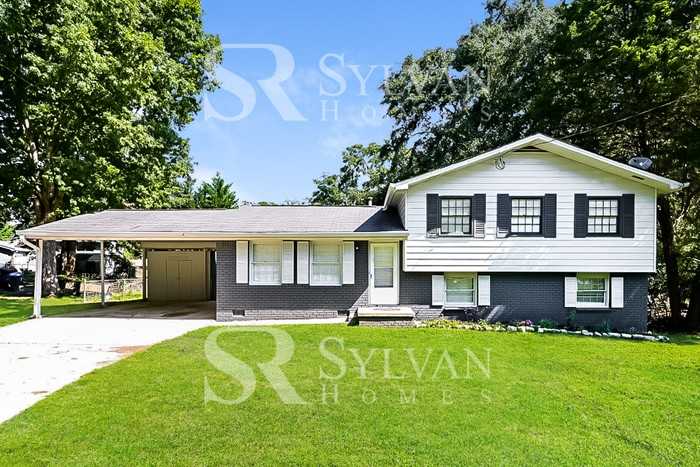2820 Rex Rd - Photo 2 of 16