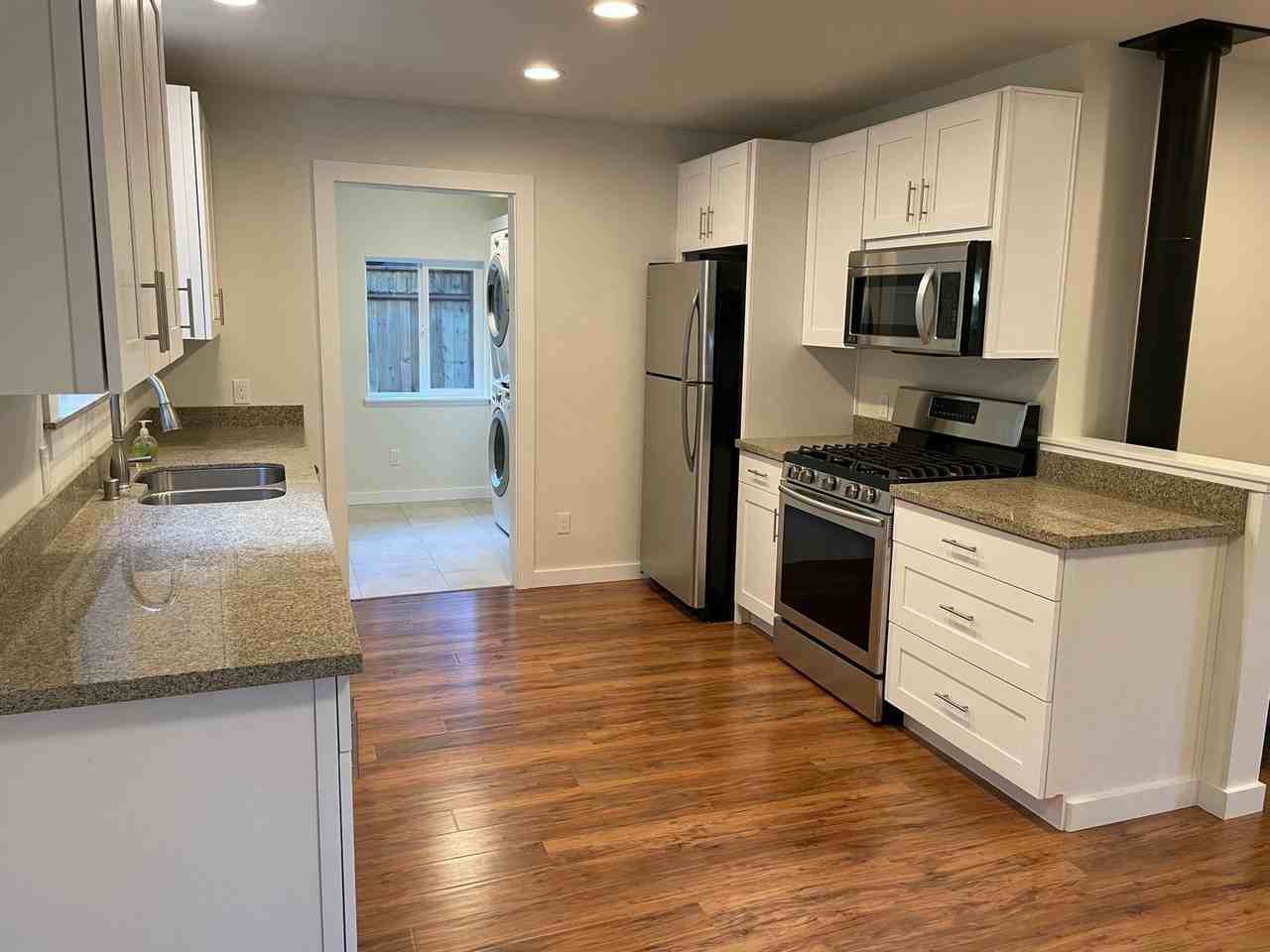 3920 Saratoga Rd - Photo 6 of 26