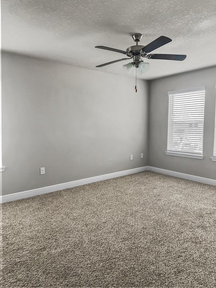 25 Crossing Ln #D - Photo 6 of 20