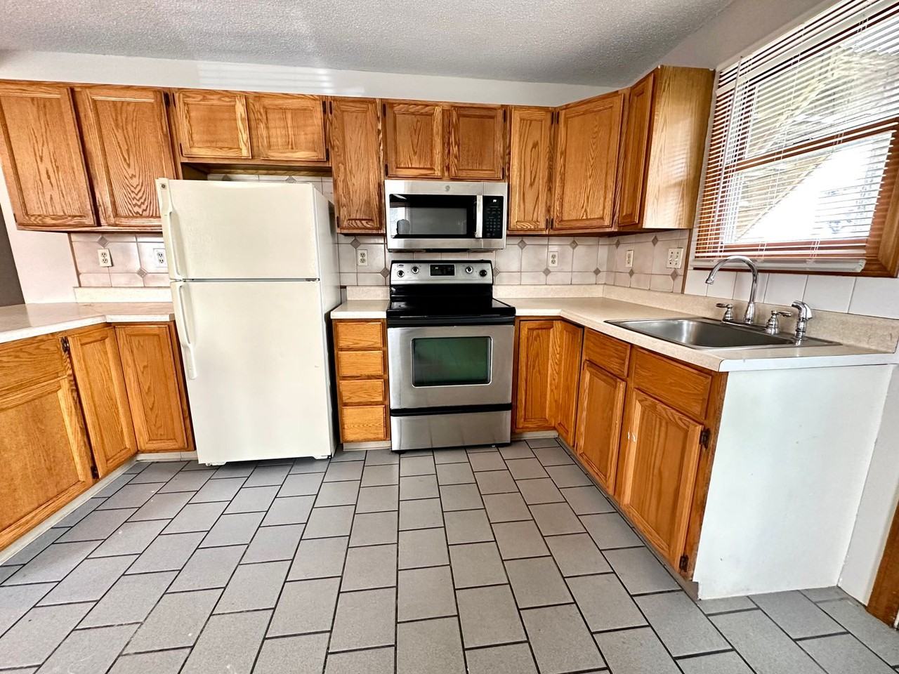 25-29 Canal Street - Photo 2 of 11