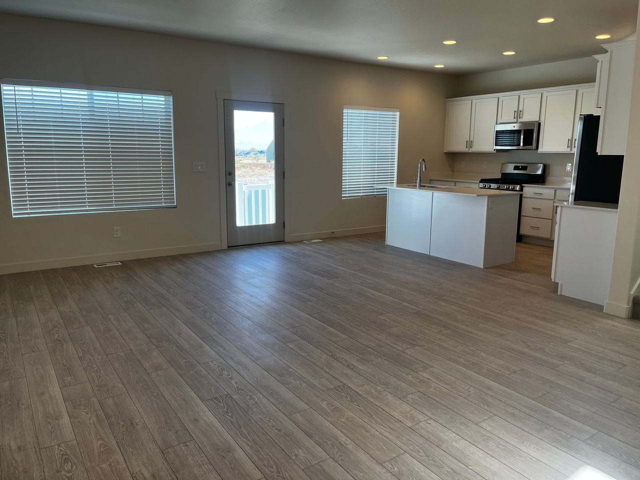 522 S Oracle St - Photo 3 of 25