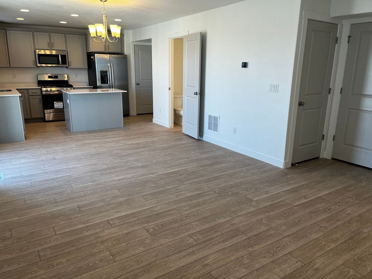 384 W Pixel Dr - Photo 3 of 26