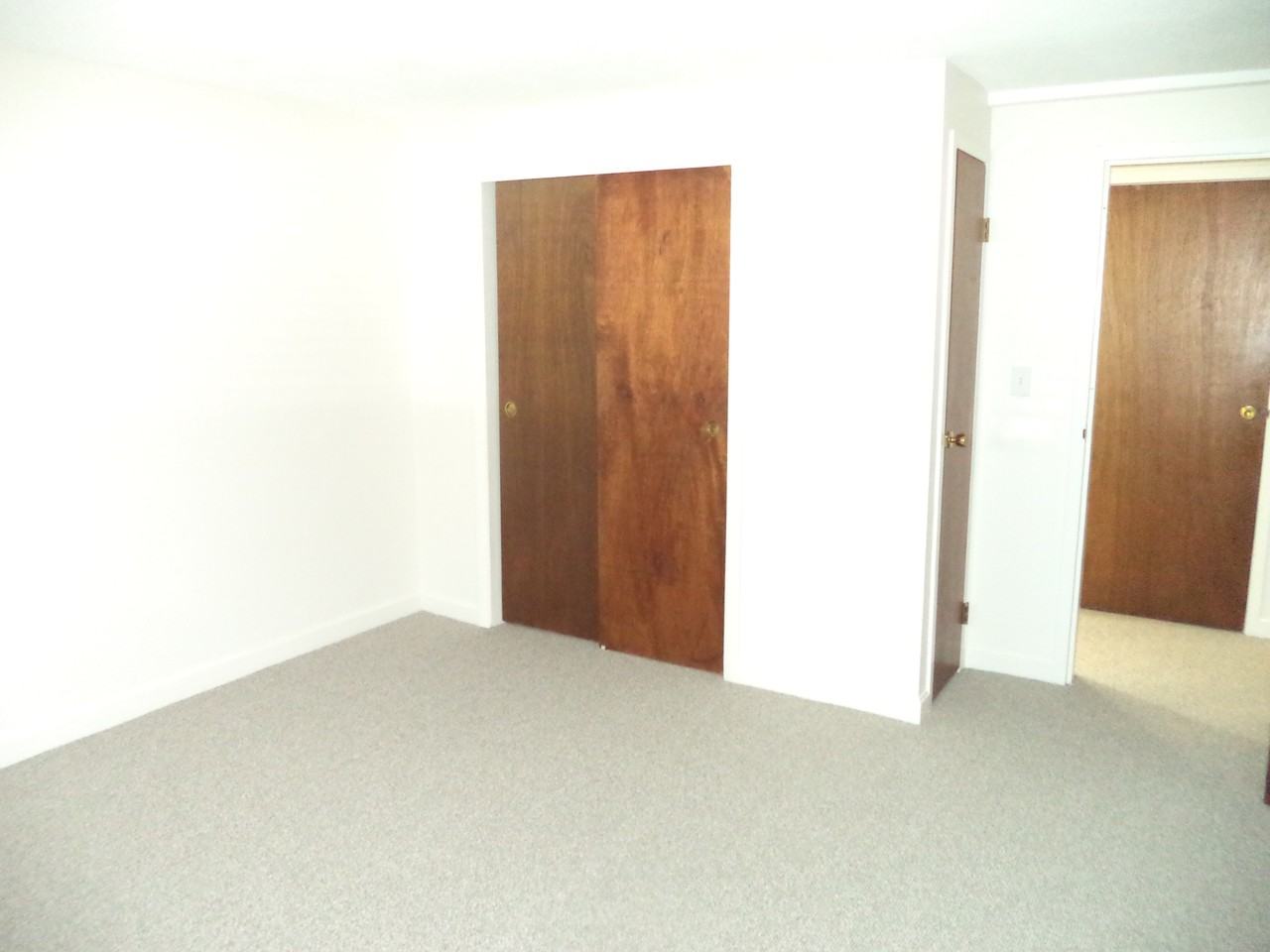 3 Pembroke Drive #5 - Photo 5 of 13