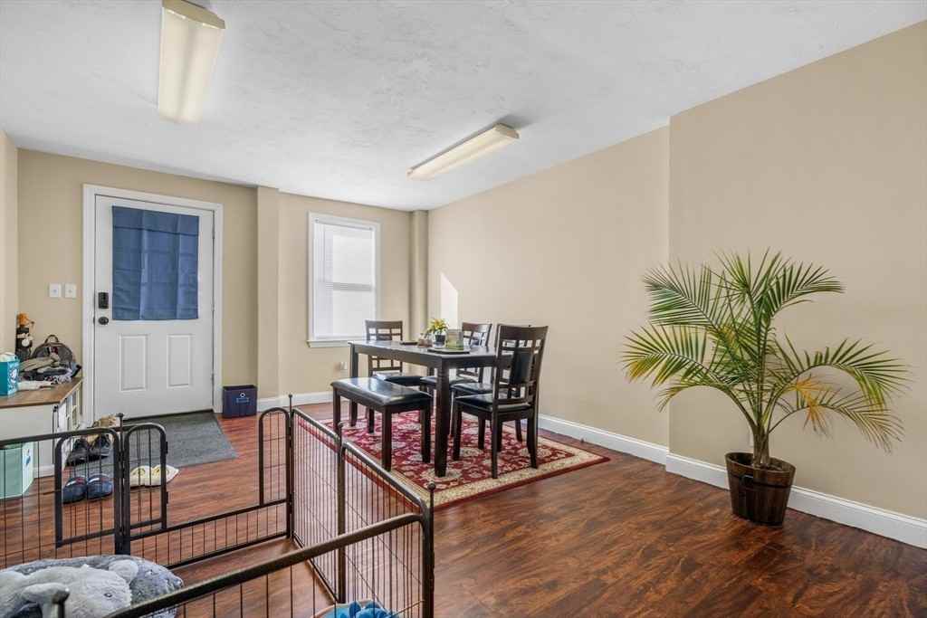 148 N Franklin St #1A - Photo 3 of 12