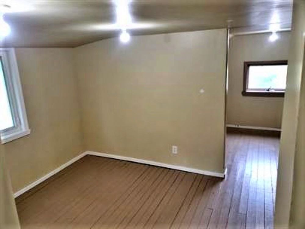 551 Milkyway St S #NA - Photo 5 of 10