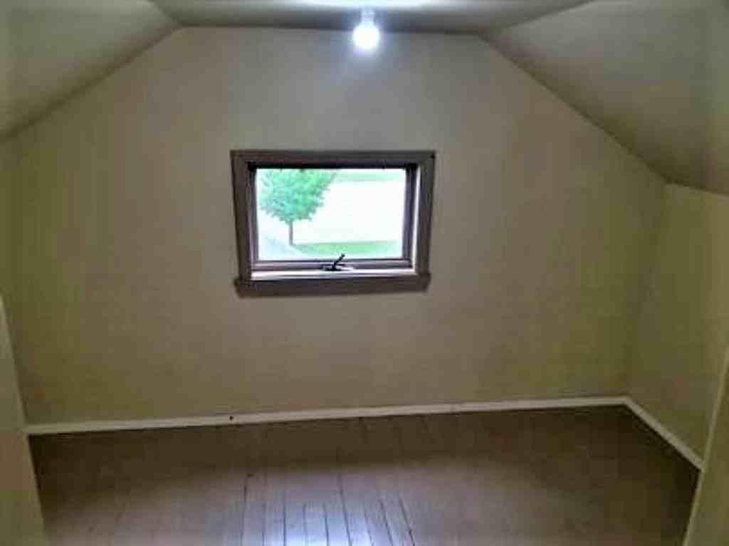 551 Milkyway St S #NA - Photo 7 of 10