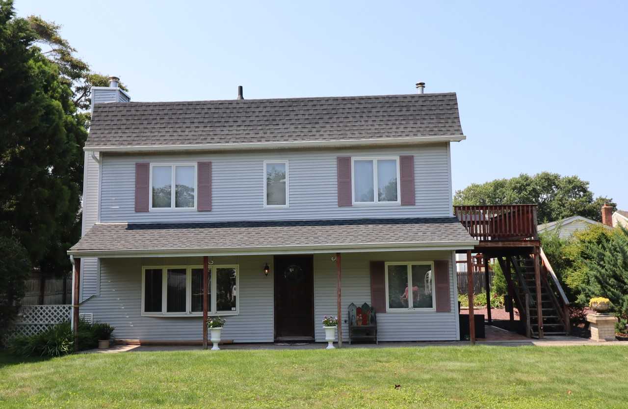 265 Connetquot Rd #NA - Photo 2 of 14