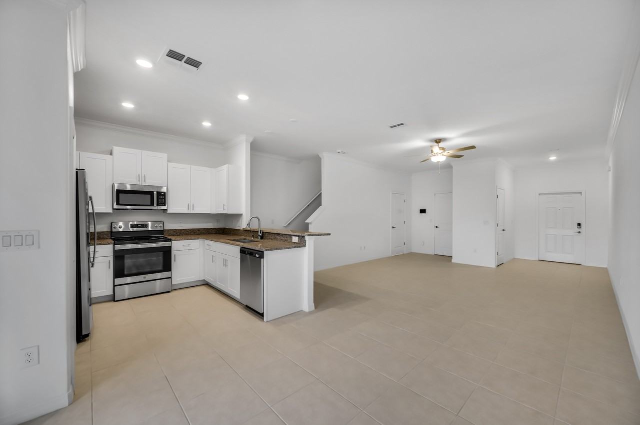 30756 Veridian Way #30756 - Photo 7 of 24