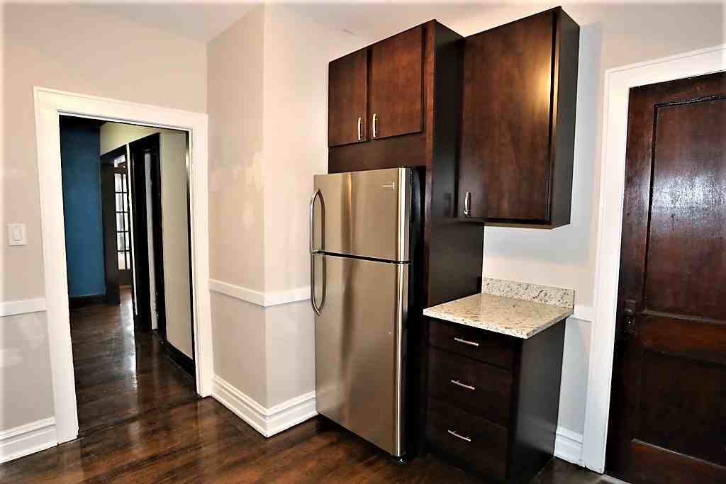 3823 3823 27 N. Drake Ave #3825-1 - Photo 5 of 20