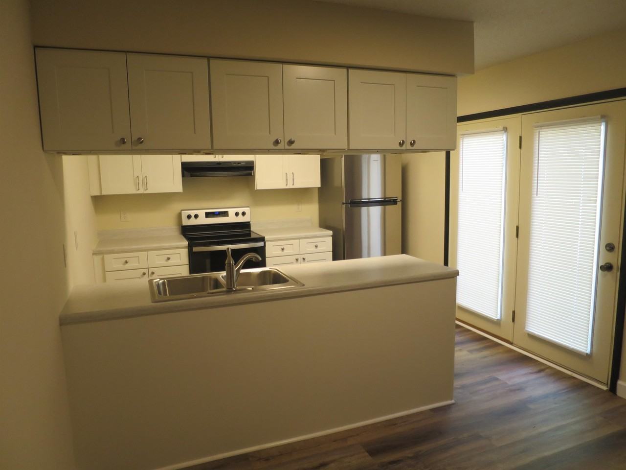 9004 Creekside Ln #C - Photo 3 of 17