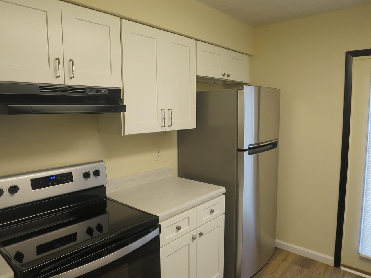 9004 Creekside Ln #C - Photo 5 of 17