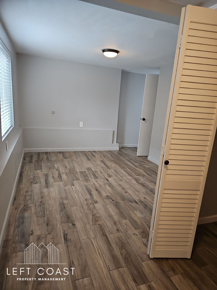 2322 Nw Inlet Ave #1 - Photo 4 of 23