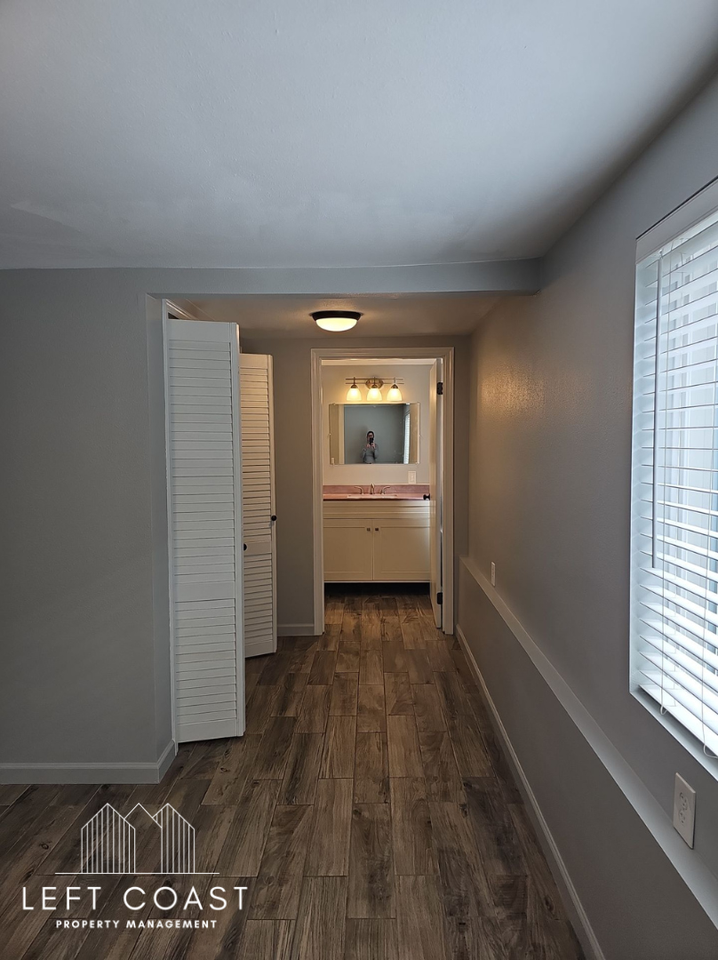 2322 Nw Inlet Ave #1 - Photo 7 of 23