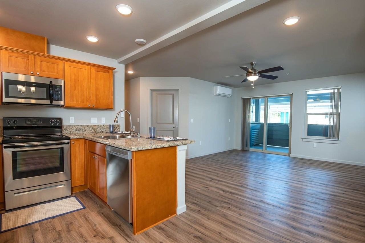 Eagle Ridge Apts Apartments 2530 Sw Cherry Park Rd, Troutdale, OR