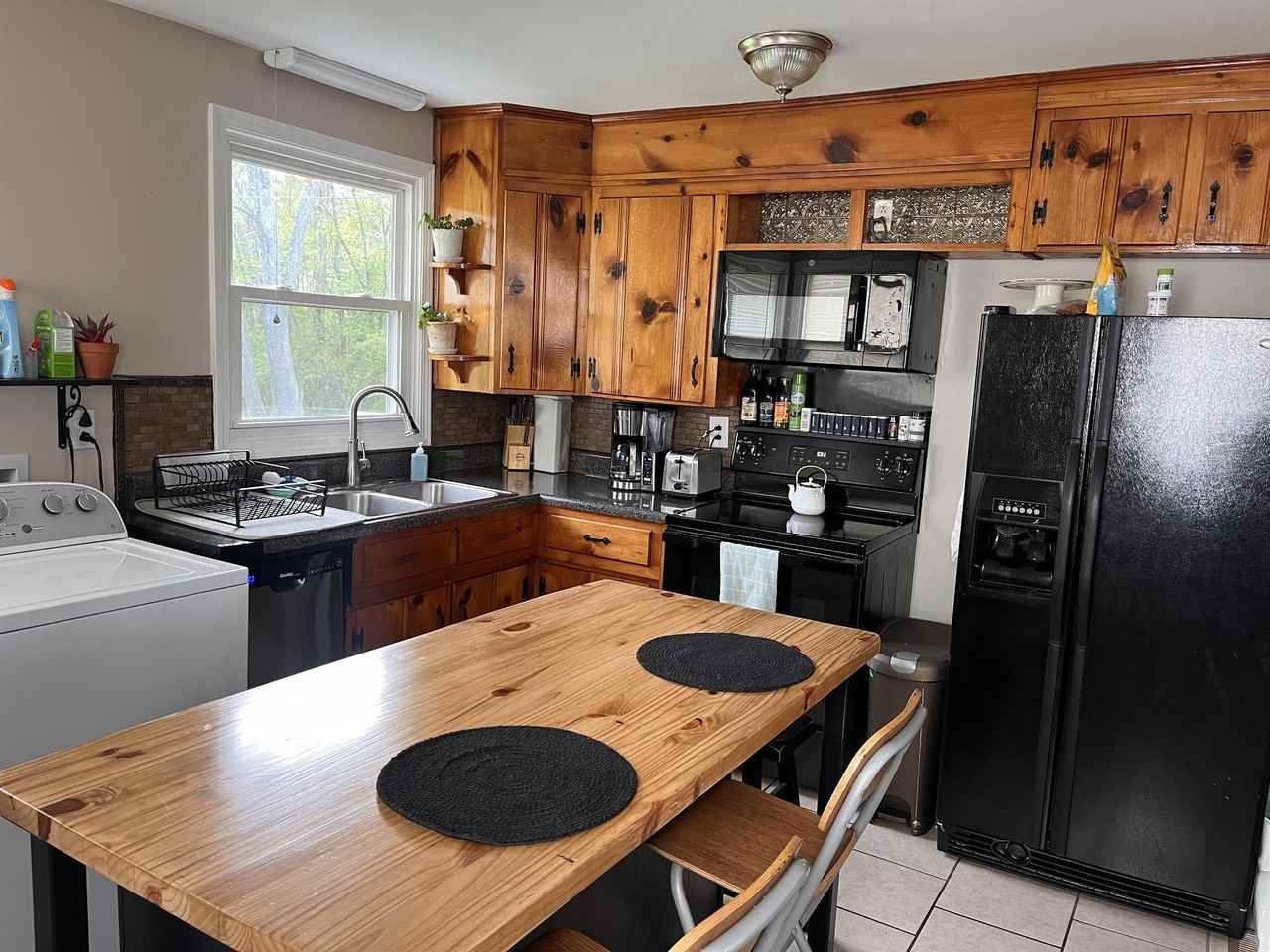 890 19th Ave W #1 - Photo 2 of 10