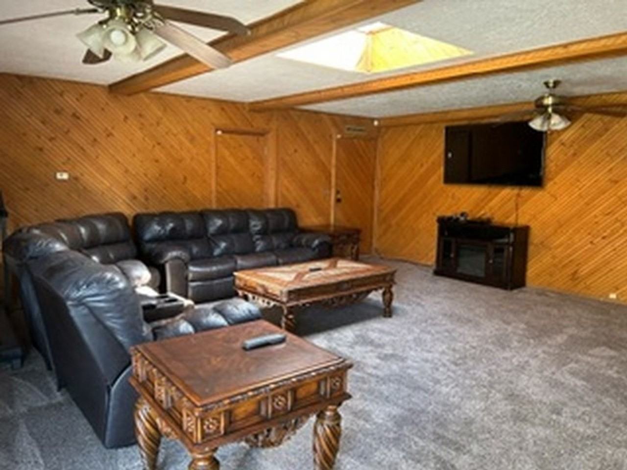 408 S 13th St - Photo 3 of 49