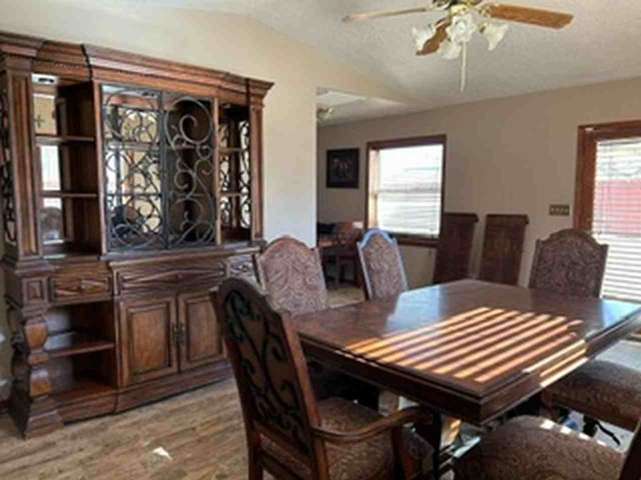 408 S 13th St - Photo 6 of 49