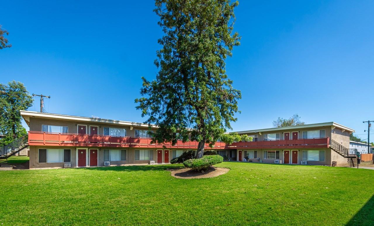 Azalea Court - Photo 3 of 22