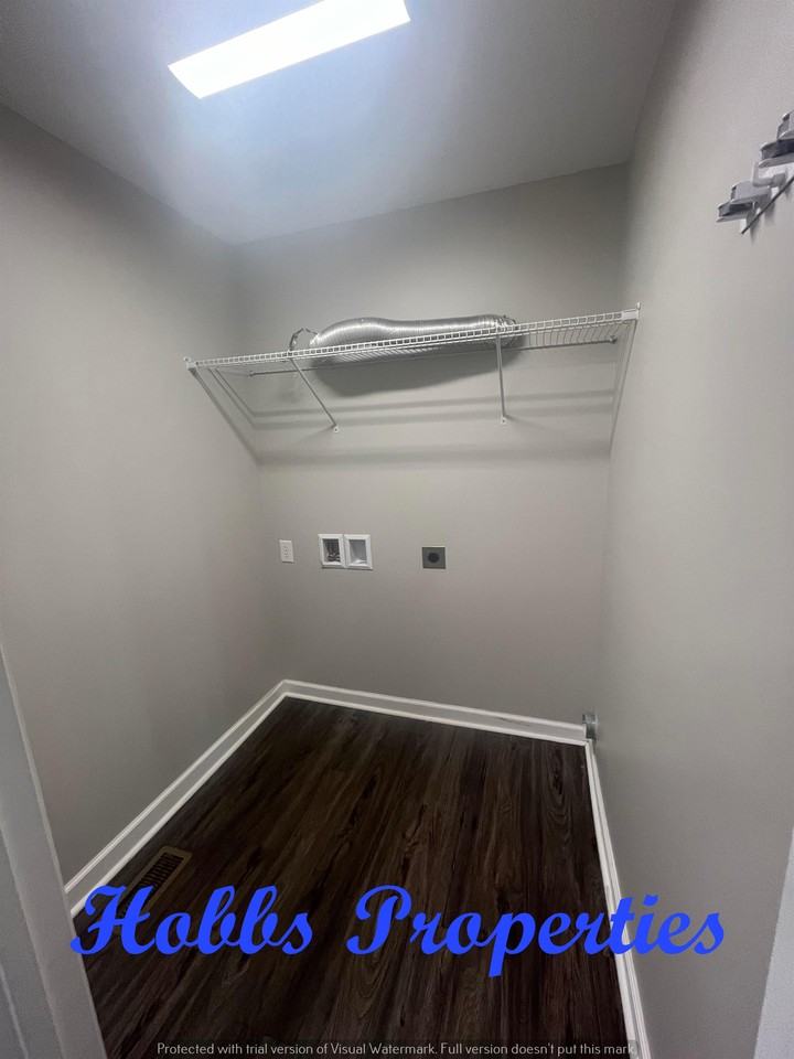 1402 Hayden St #1 - Photo 5 of 24