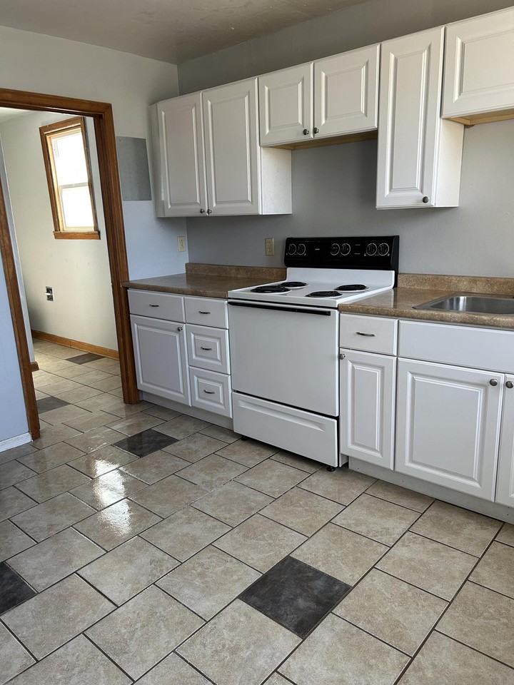 503 W Park Ave B2, AnacondaDeer Lodge County, MT 59711 1 Bedroom