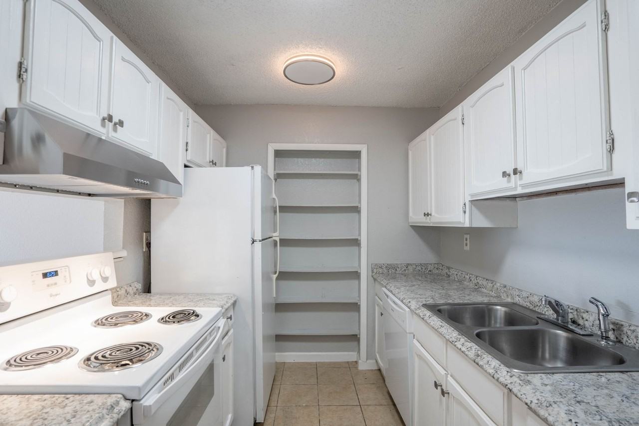 1448 S 108th East Pl - Photo 7 of 16